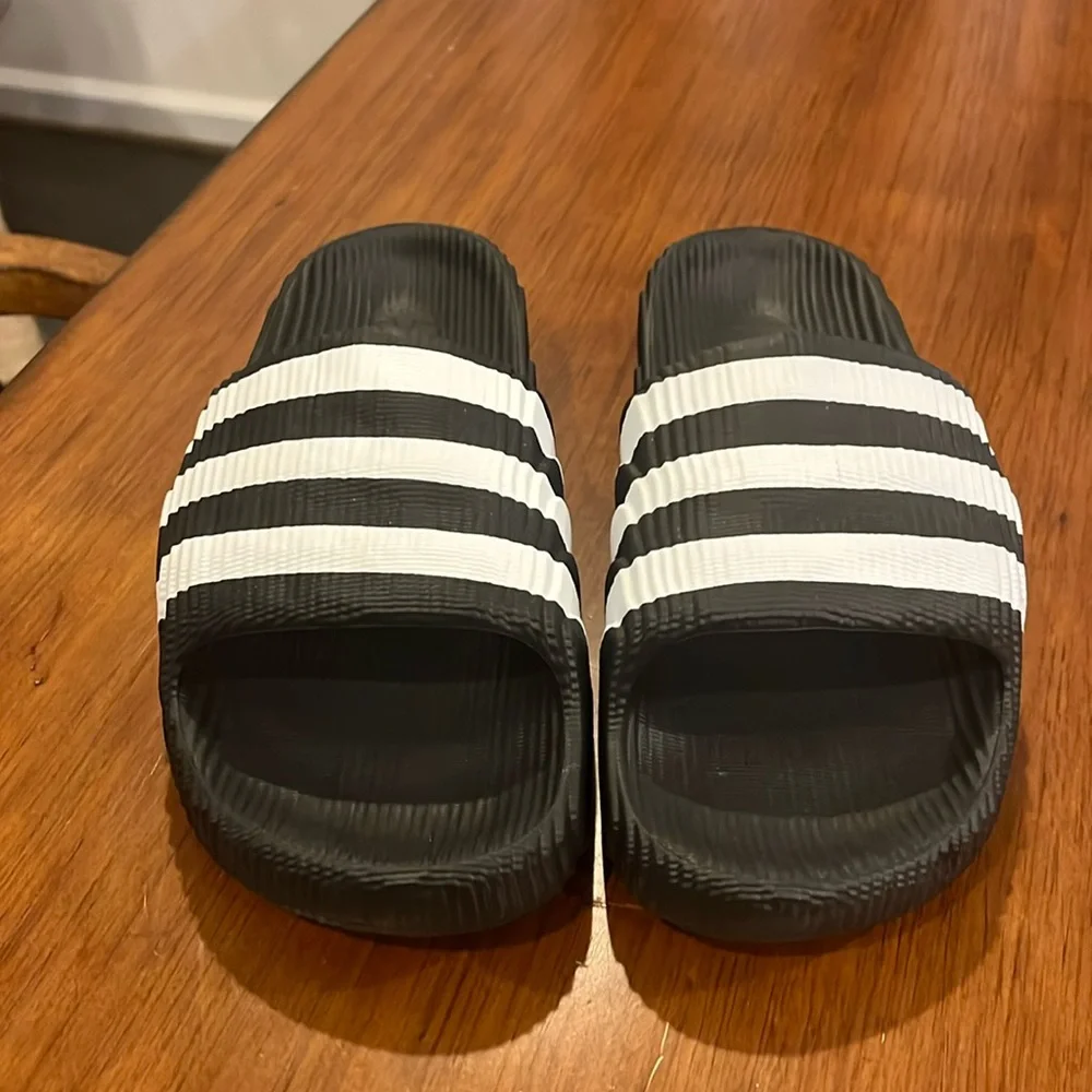 Adidas Adilette 22 Slides Sandals Shoes black white IF3670 new Mens Size 8